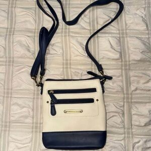 Stone Mountain Accessories Navy and Cream Crossbody Bag